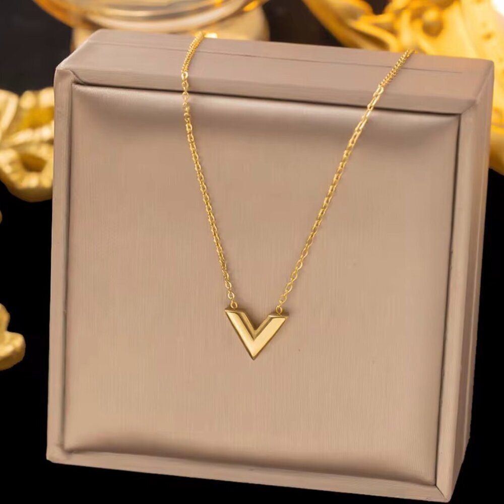 18K Gold Plated Stainless Steel V Pendant Necklace